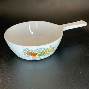 White Ceramic Cookware with Handle